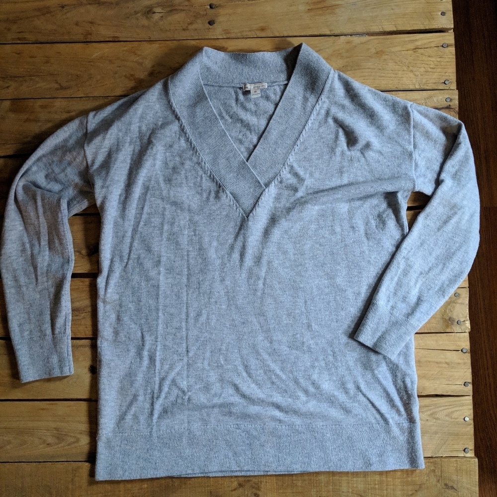 Grey Gap Sweater
